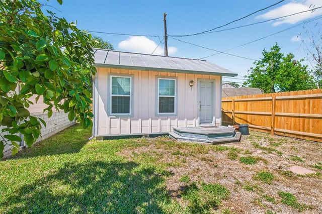 328 Del Mar Blvd, Corpus Christi, TX 78404