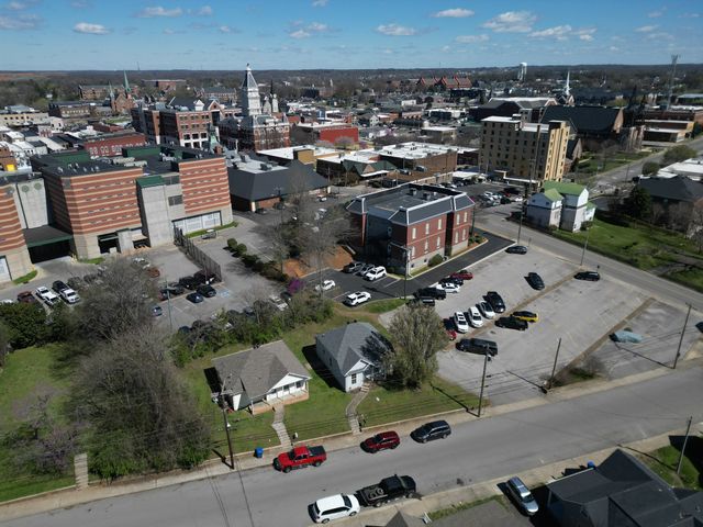 123 Union St, Clarksville, TN 37040