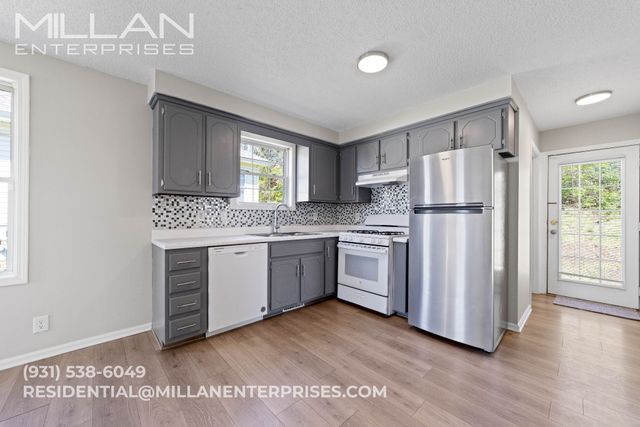 123 Union St, Clarksville, TN 37040