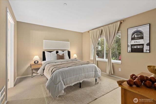 22668 NE Alder Crest Lane, Redmond, WA 98053