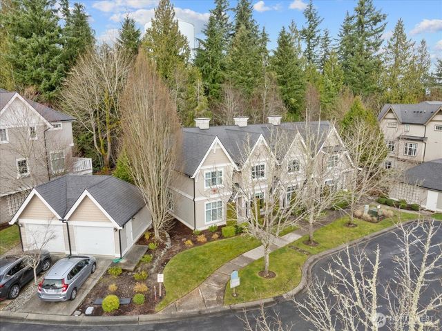 22668 NE Alder Crest Lane, Redmond, WA 98053
