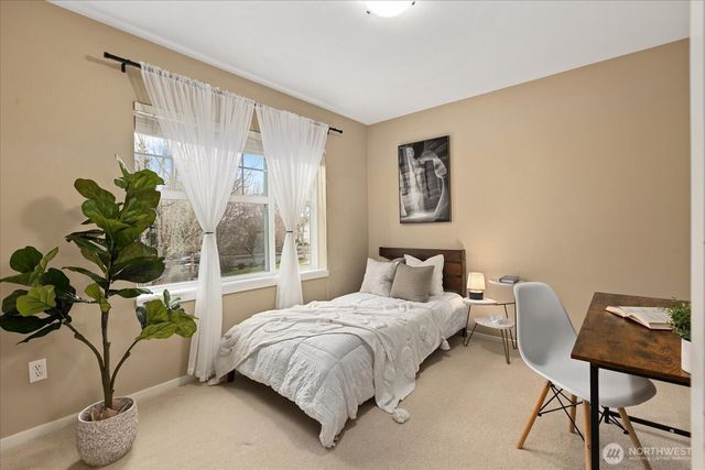 22668 NE Alder Crest Lane, Redmond, WA 98053