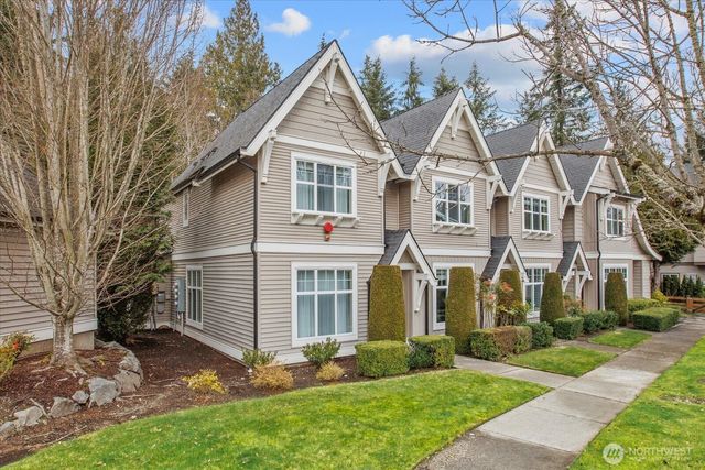 22668 NE Alder Crest Lane, Redmond, WA 98053