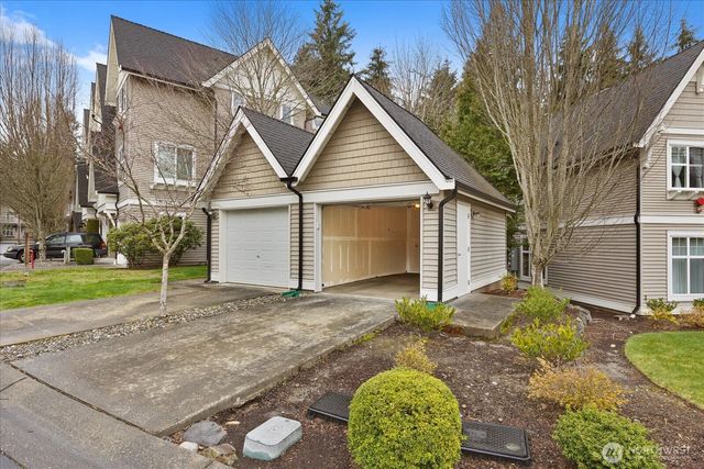 22668 NE Alder Crest Lane, Redmond, WA 98053
