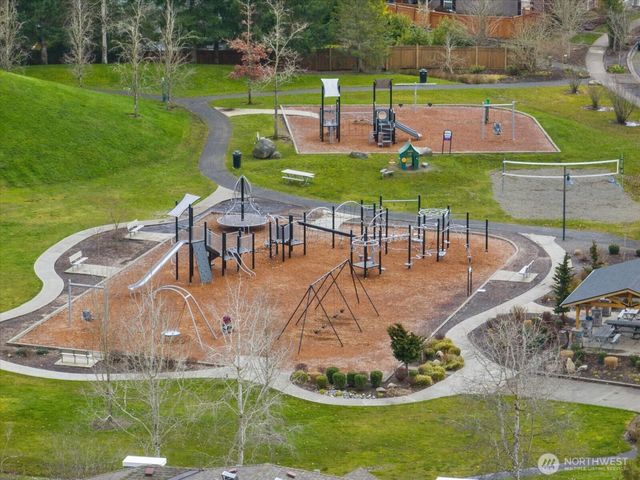 22668 NE Alder Crest Lane, Redmond, WA 98053