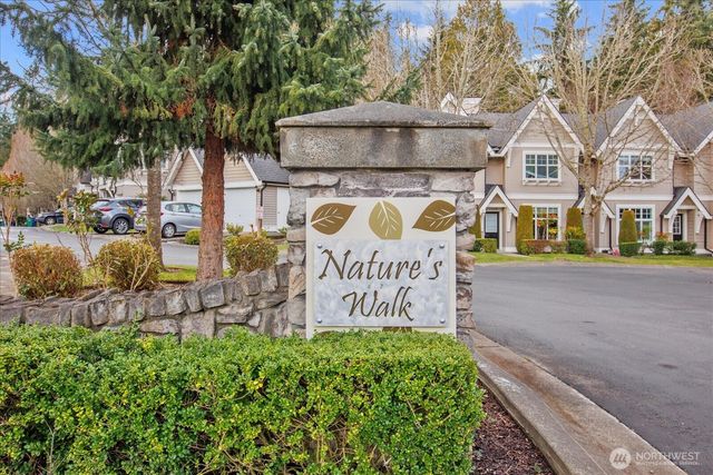 22668 NE Alder Crest Lane, Redmond, WA 98053