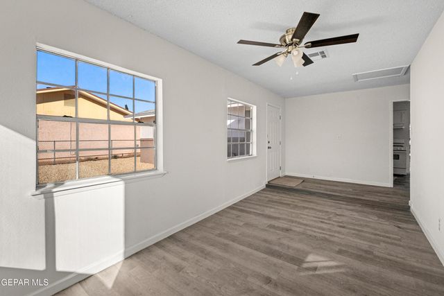 10824 OPALSTONE Street, El Paso, TX 79924