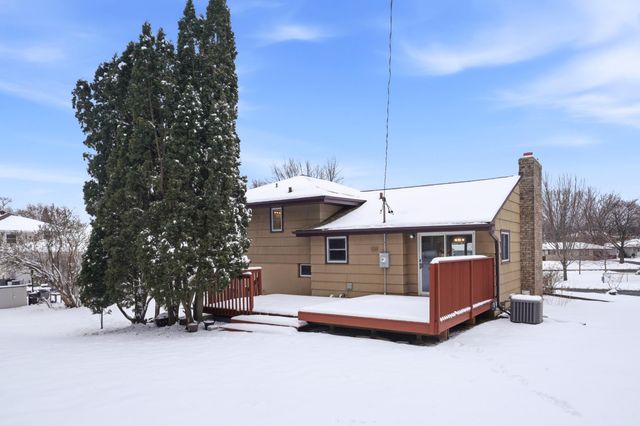 2846 Sumter Avenue N, New Hope, MN 55427