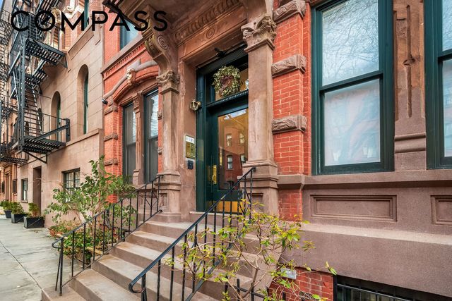 88 Charles St Apt 3A, New York City, NY 10014