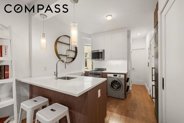 88 Charles St Apt 3A, New York City, NY 10014