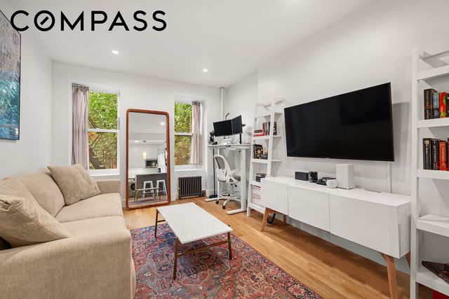 88 Charles St Apt 3A, New York City, NY 10014