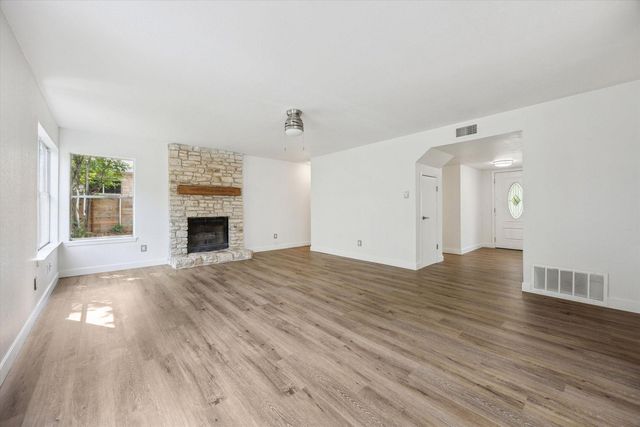 4525 Langtry LN, Austin, TX 78749