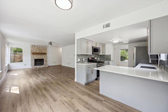 4525 Langtry LN, Austin, TX 78749