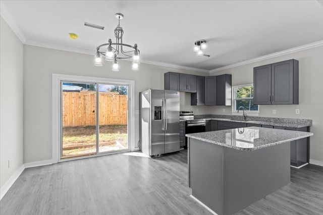 321 Simmons Avenue, Ozark, AL 36360