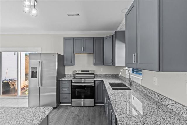 321 Simmons Avenue, Ozark, AL 36360