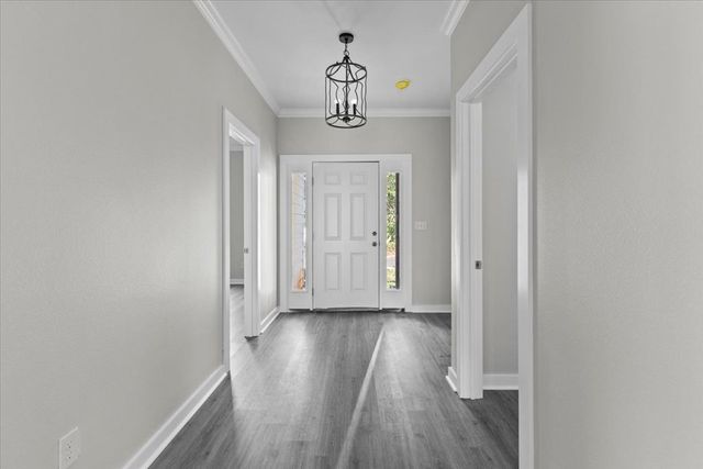 321 Simmons Avenue, Ozark, AL 36360