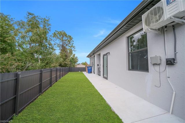 3016 6th ST W, Lehigh Acres, FL 33971