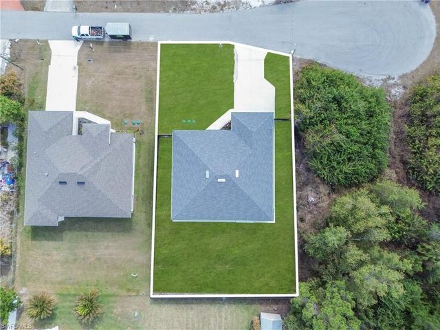 3016 6th ST W, Lehigh Acres, FL 33971