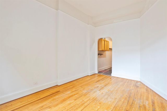 135-137 W 115th Street 1E, New York (manhattan), NY 10026