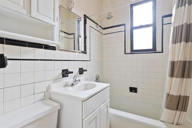 135-137 W 115th Street 1E, New York (manhattan), NY 10026