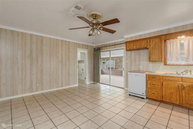 1819 Mars Drive, Bossier City, LA 71112