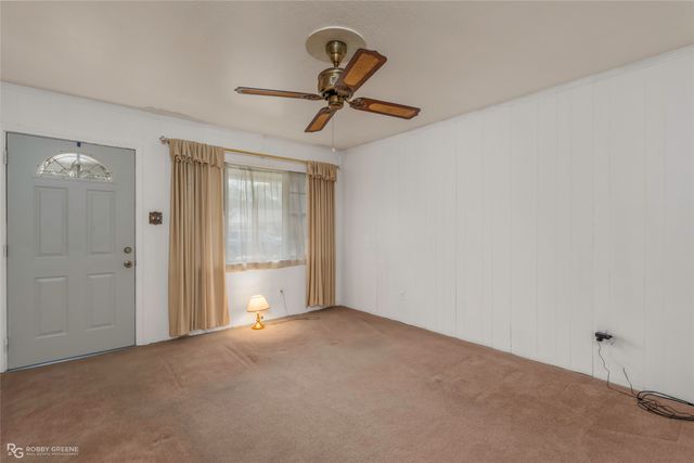 1819 Mars Drive, Bossier City, LA 71112