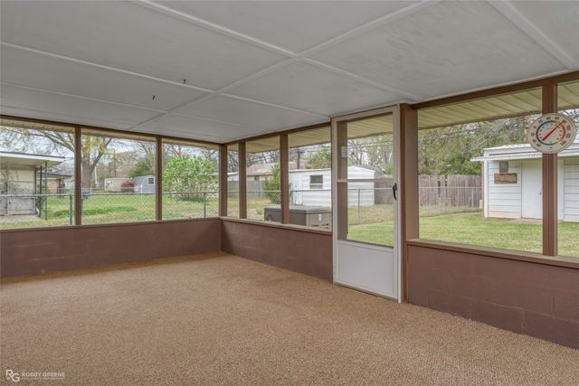 1819 Mars Drive, Bossier City, LA 71112