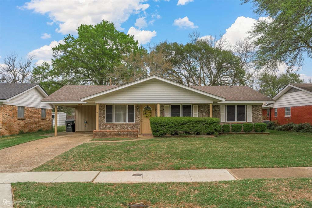 1819 Mars Drive, Bossier City, LA 71112