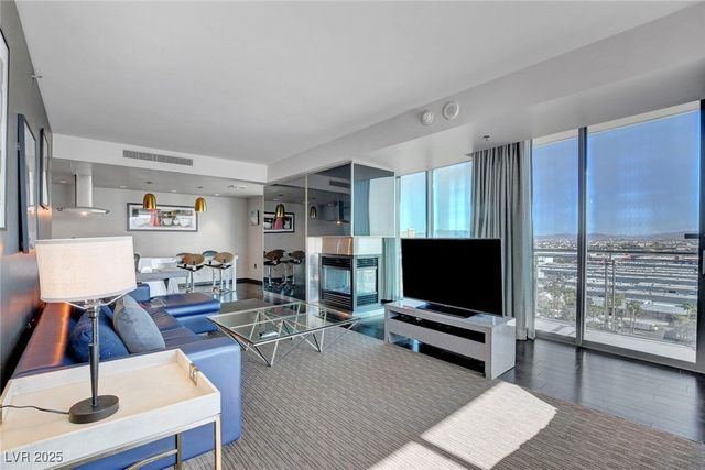 4381 West Flamingo Road 1121, Las Vegas, NV 89103