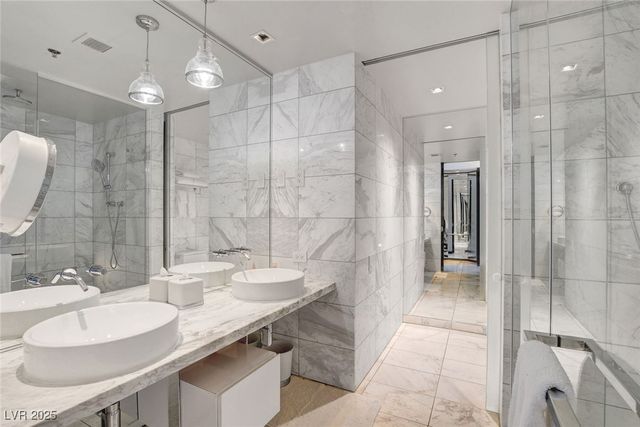 4381 West Flamingo Road 1121, Las Vegas, NV 89103