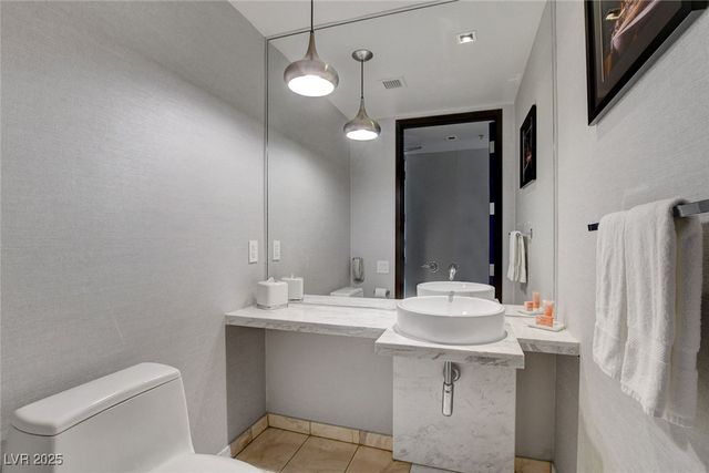 4381 West Flamingo Road 1121, Las Vegas, NV 89103