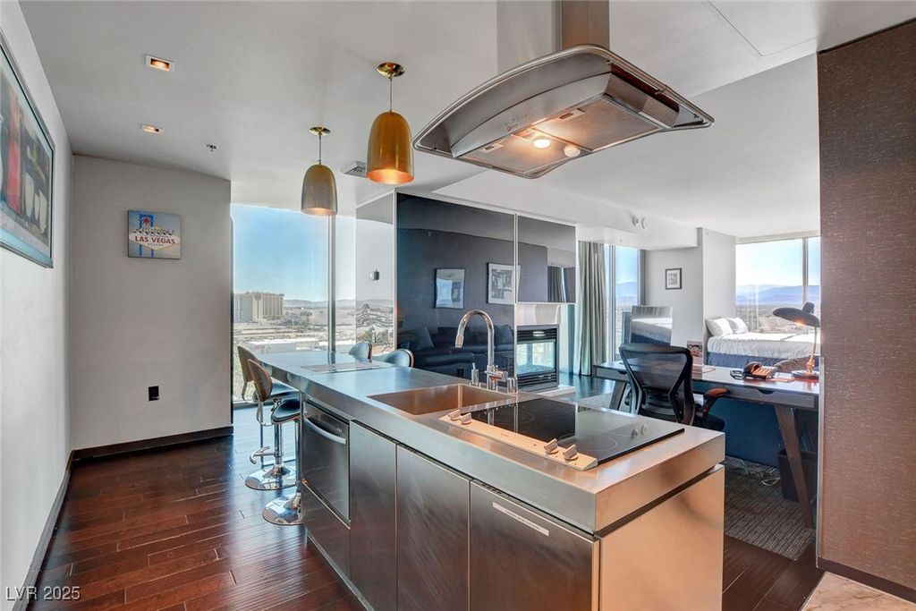 4381 West Flamingo Road 1121, Las Vegas, NV 89103