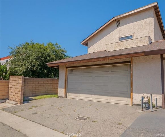 8025 70th Street, Paramount, CA 90723