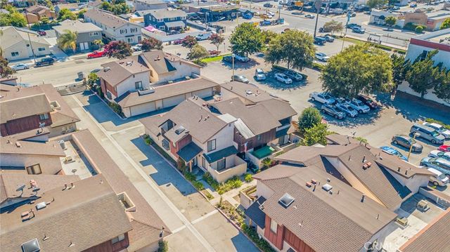 8025 70th Street, Paramount, CA 90723