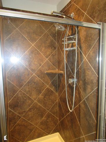 1011 Sundance Ft, San Antonio, TX 78245
