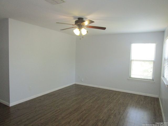 1011 Sundance Ft, San Antonio, TX 78245