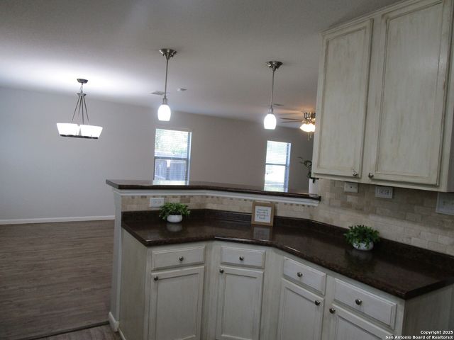 1011 Sundance Ft, San Antonio, TX 78245