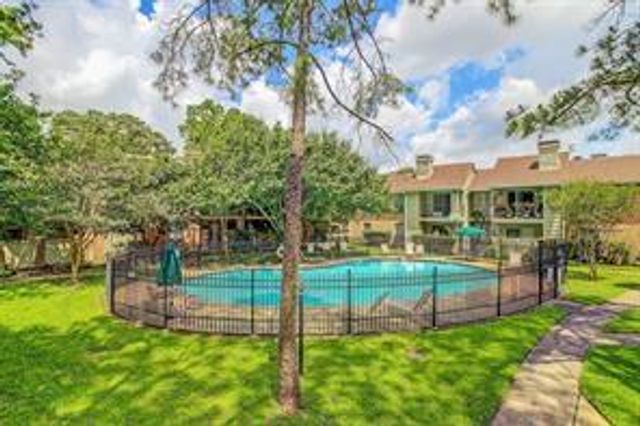 2800 Jeanetta Street 1702, Houston, TX 77063