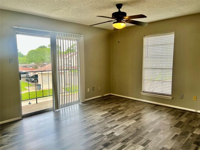 2800 Jeanetta Street 1702, Houston, TX 77063