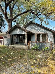 6801 Beaty Street, Fort Worth, TX 76112