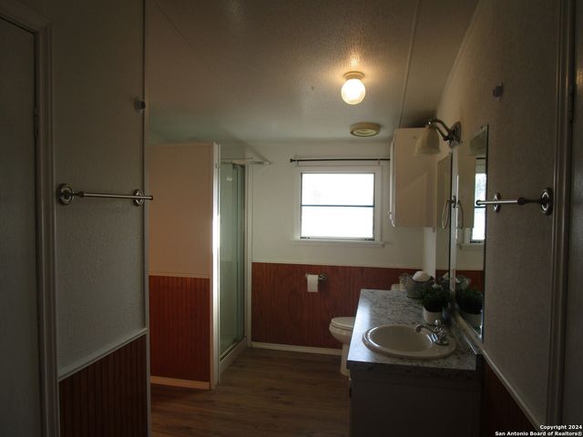 145 COUNTY ROAD 5635, Castroville, TX 78009
