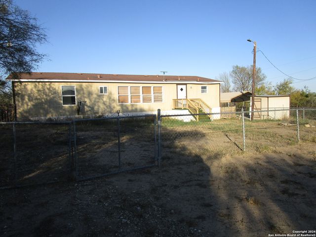 145 COUNTY ROAD 5635, Castroville, TX 78009