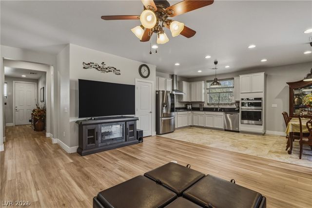 230 Pivot Avenue, North Las Vegas, NV 89031