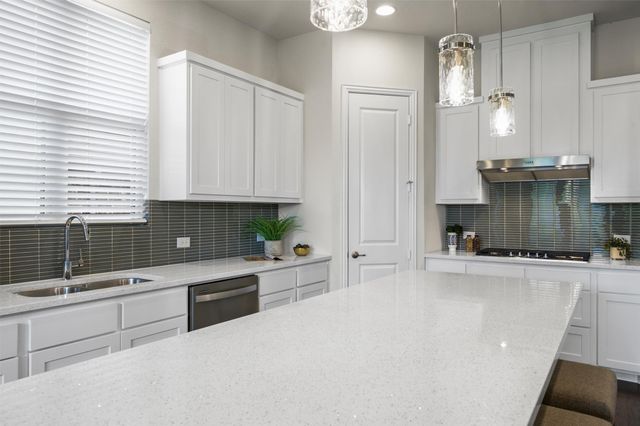 301 Green Valley Drive, Mckinney, TX 75071