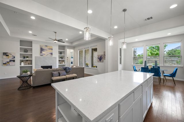 301 Green Valley Drive, Mckinney, TX 75071