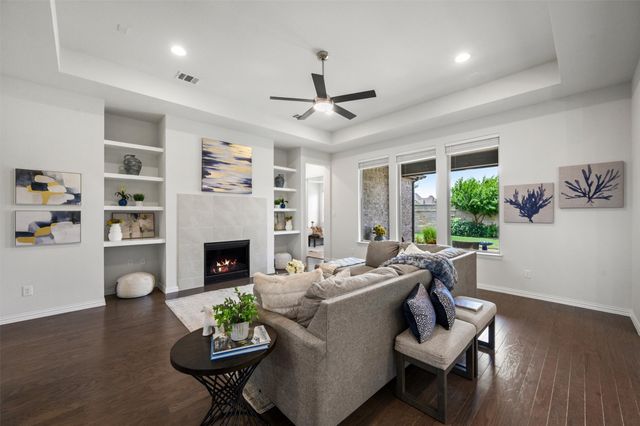 301 Green Valley Drive, Mckinney, TX 75071
