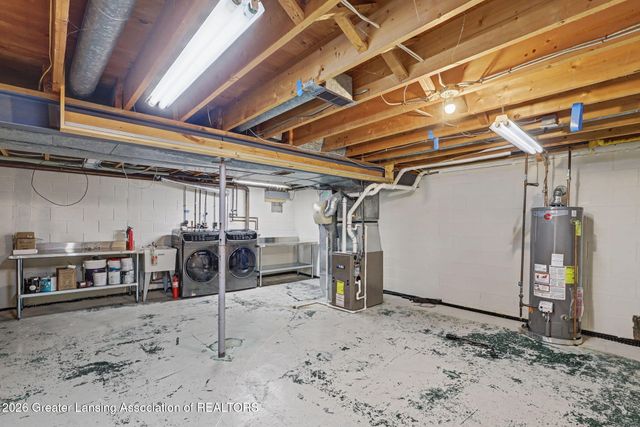 945 Southfield Drive, Williamston, MI 48895