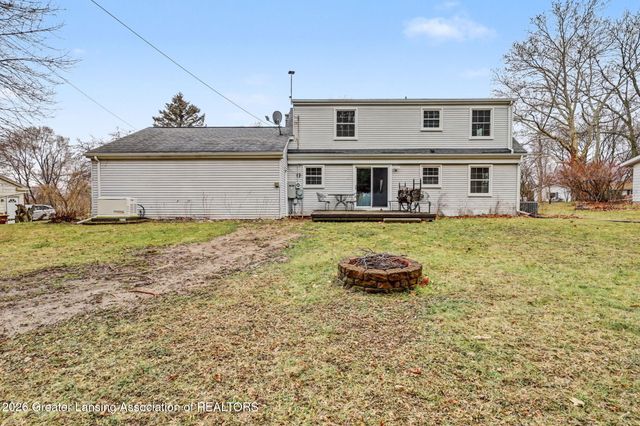 945 Southfield Drive, Williamston, MI 48895