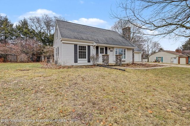 945 Southfield Drive, Williamston, MI 48895