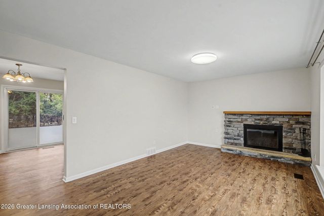 945 Southfield Drive, Williamston, MI 48895